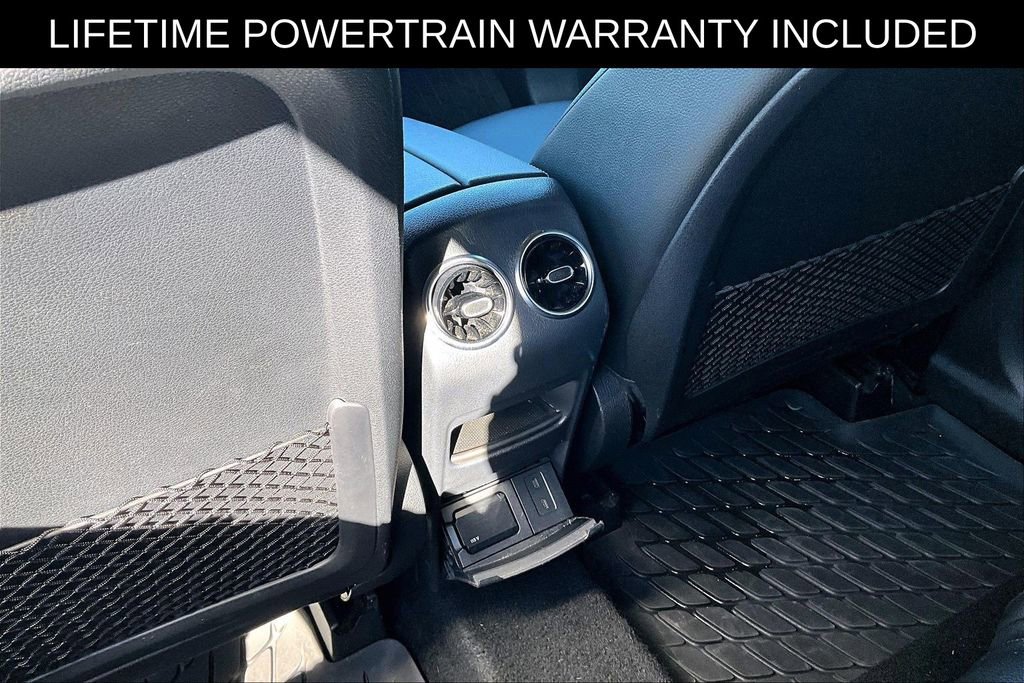 Used 2022 Mercedes-Benz GLB 250 image 25