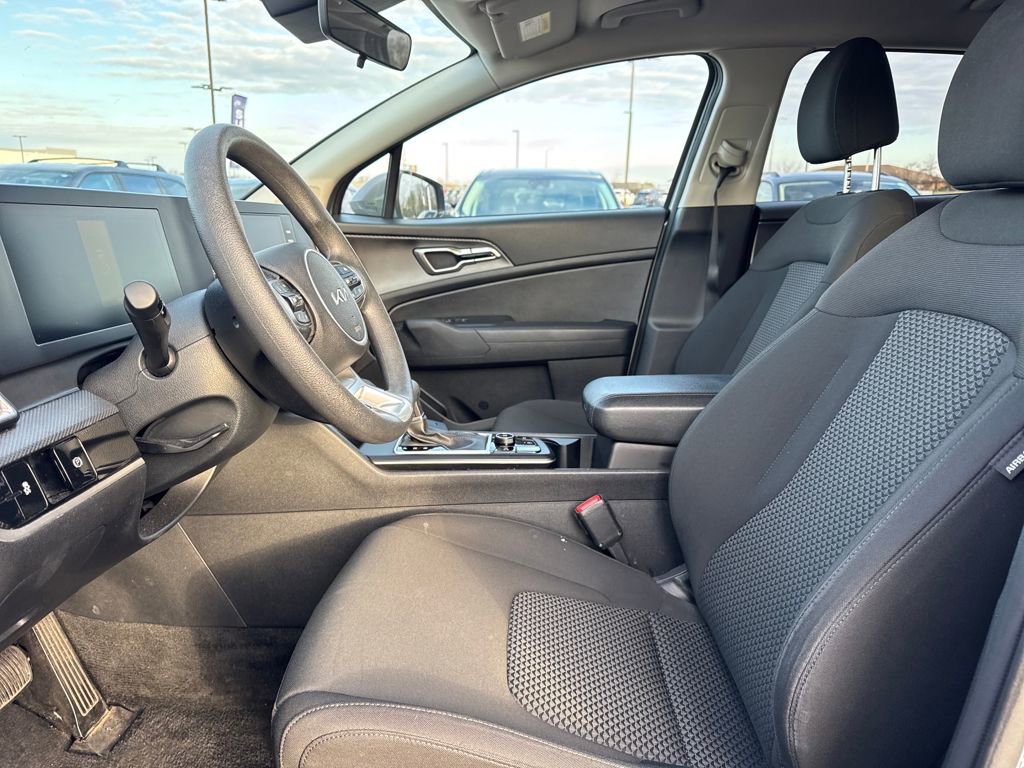 Used 2024 Kia Sportage LX image 13