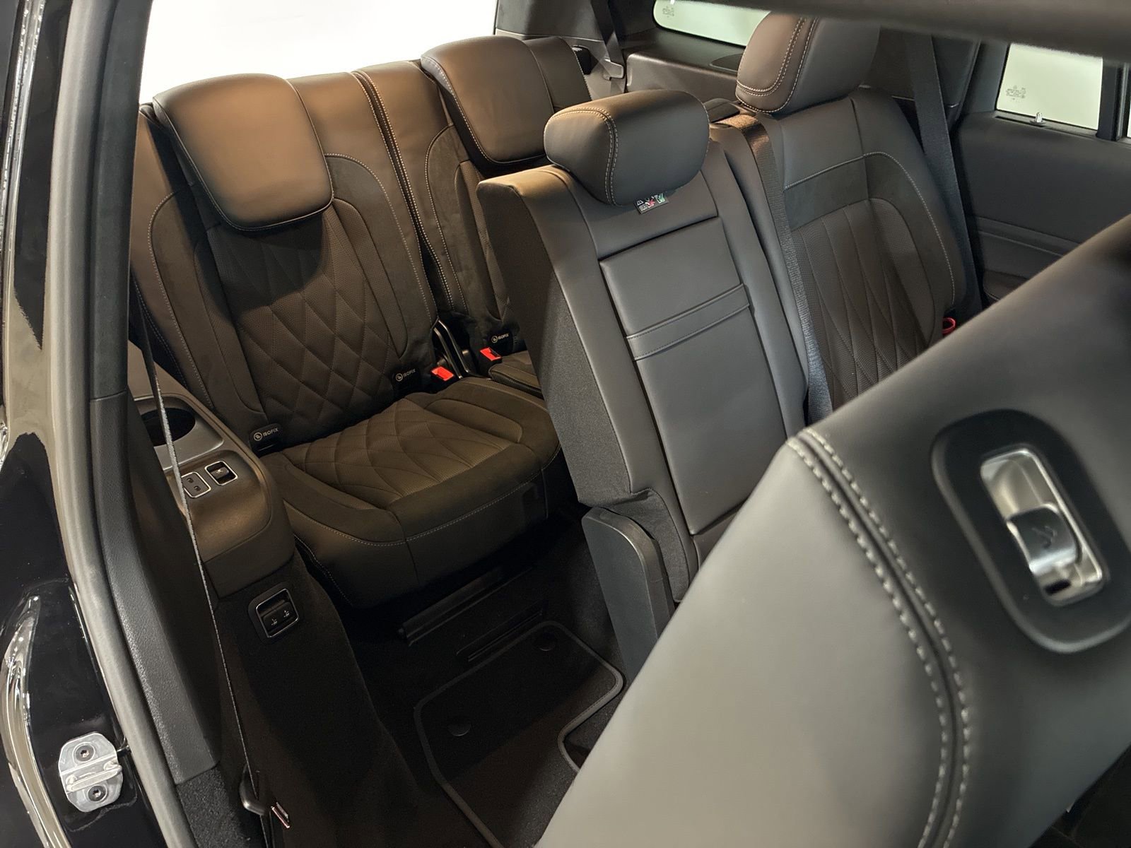 Used 2026 Mercedes-Benz GLS 63 AMG 4MATIC image 24