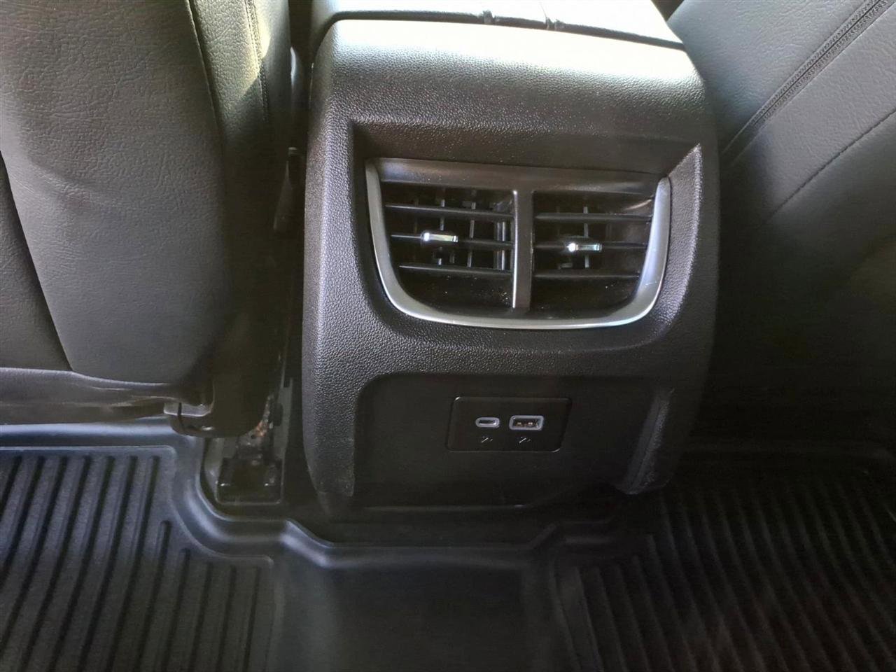 Used 2021 Chevrolet Blazer LT image 9