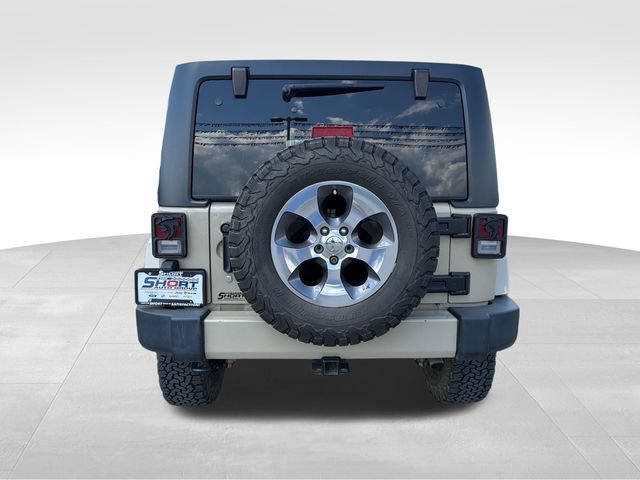 Used 2017 Jeep Wrangler Unlimited Sahara w/ Connectivity Group AWD/4WD image 6