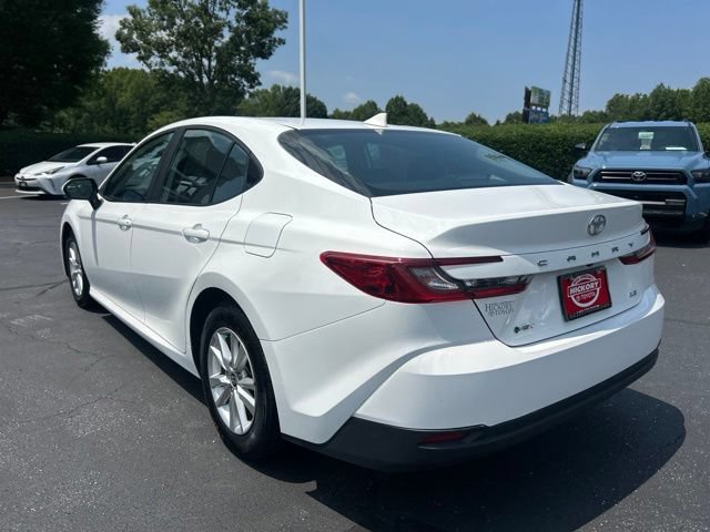 Used 2025 Toyota Camry LE FWD image 9