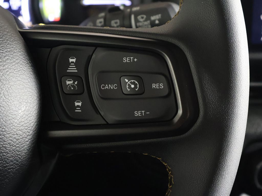 Used 2024 Jeep Wrangler Unlimited w/ LED Headlamp & Fog Lamp Group image 31