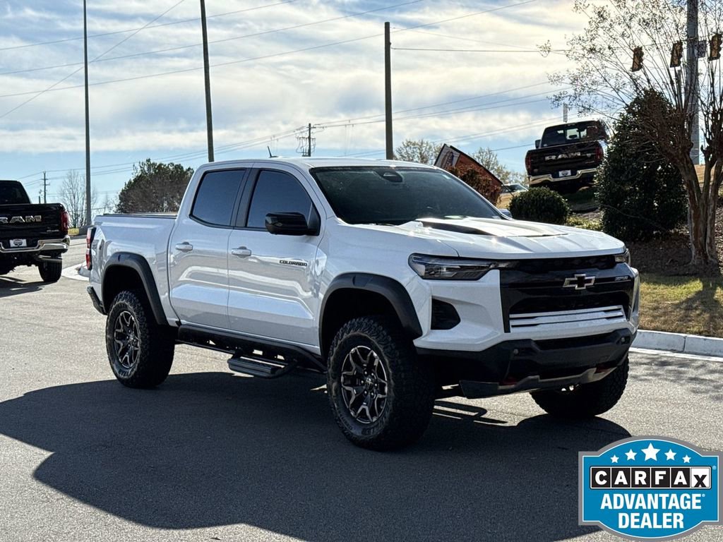 Used 2023 Chevrolet Colorado ZR2 w/ ZR2 Convenience Package III image 8