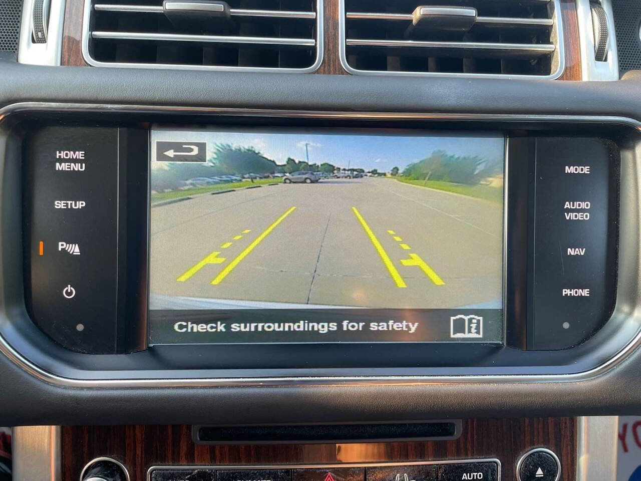 Used 2015 Land Rover Range Rover HSE image 21