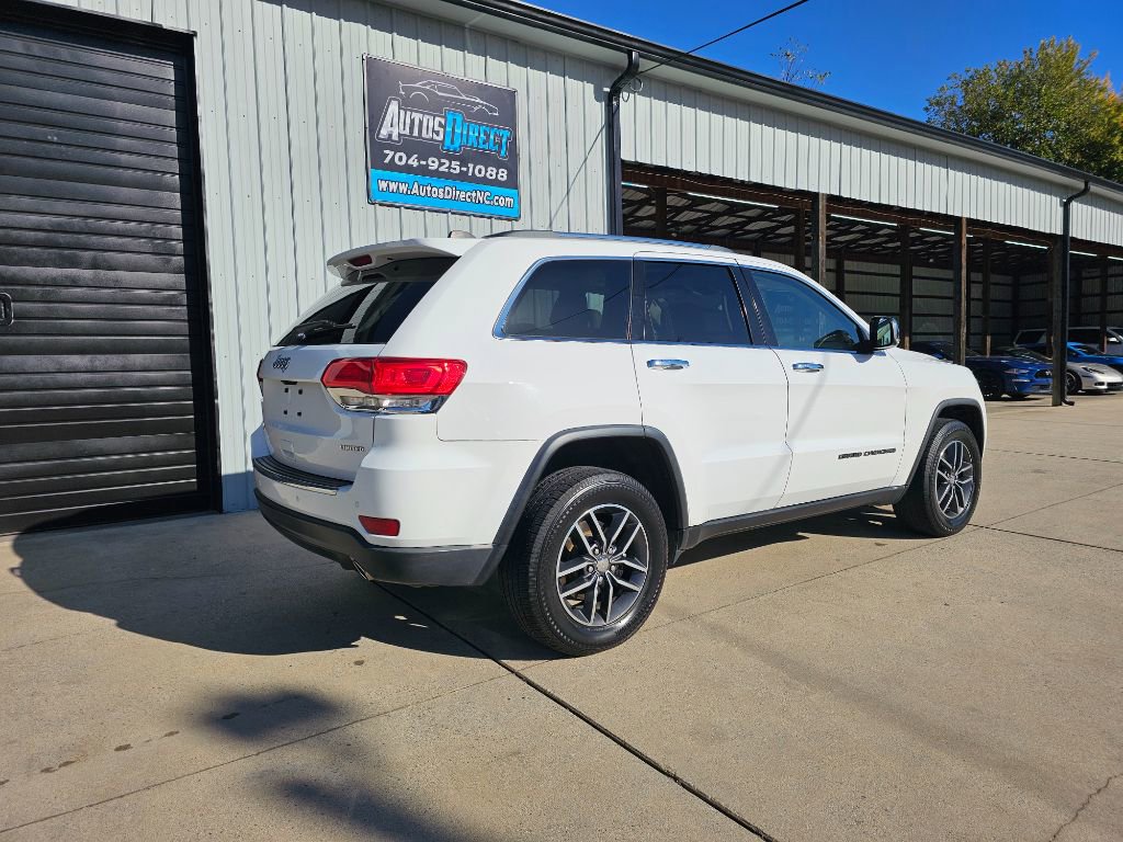 Used 2017 Jeep Grand Cherokee Limited image 10
