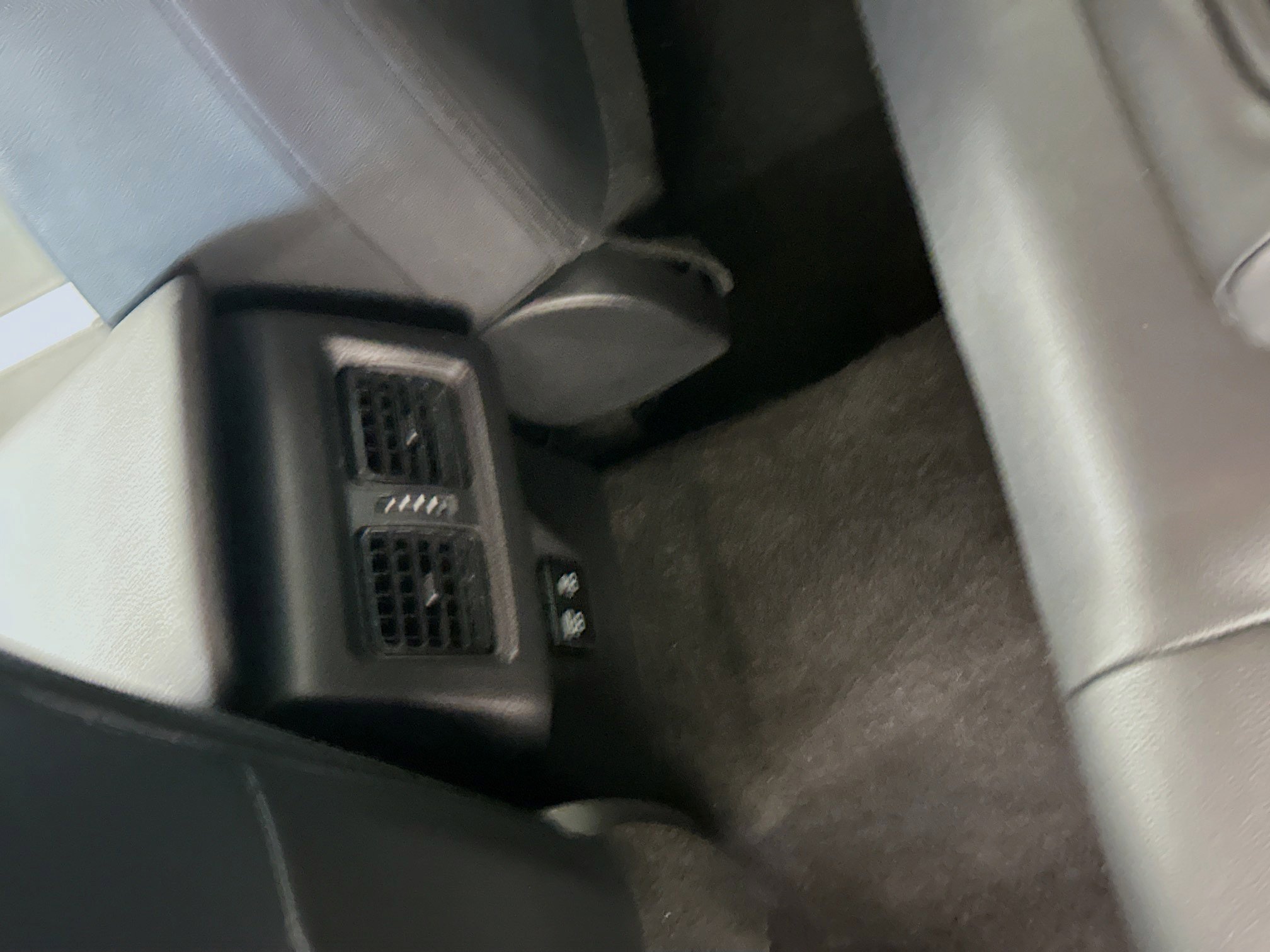 Used 2025 Toyota Camry SE image 27