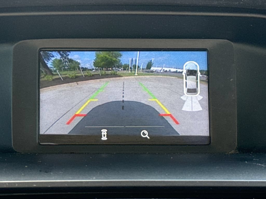 Used 2016 Ford Focus SE w/ Equipment Group 201A FWD image 26