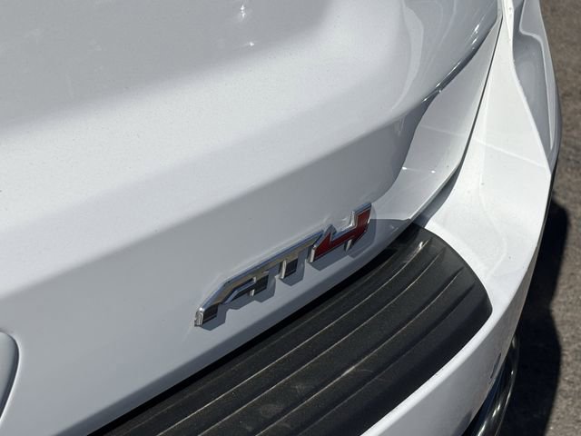 Used 2026 GMC Yukon AT4 image 4