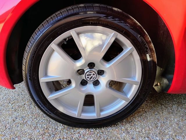Used 2002 Volkswagen Beetle S image 25