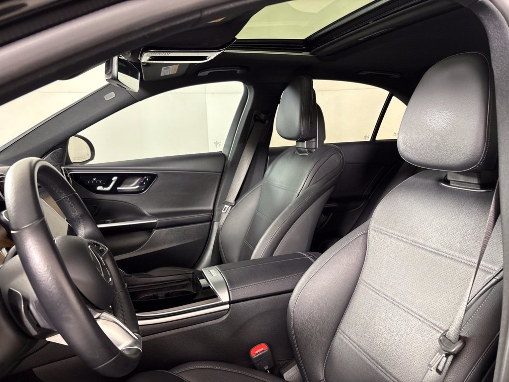 Used 2025 Mercedes-Benz C 300 4MATIC Sedan image 29