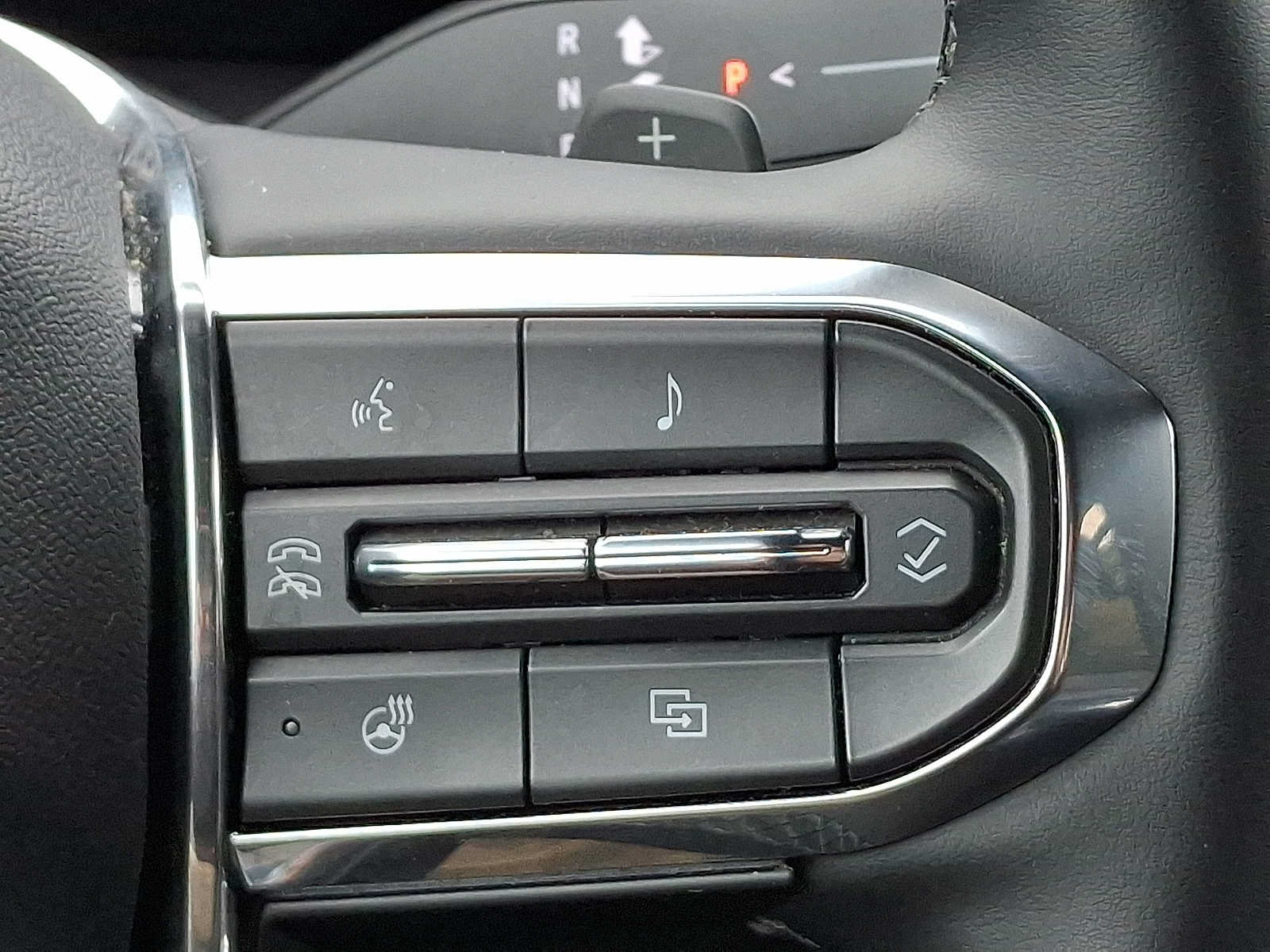 Used 2025 GMC Acadia Elevation AWD/4WD image 22
