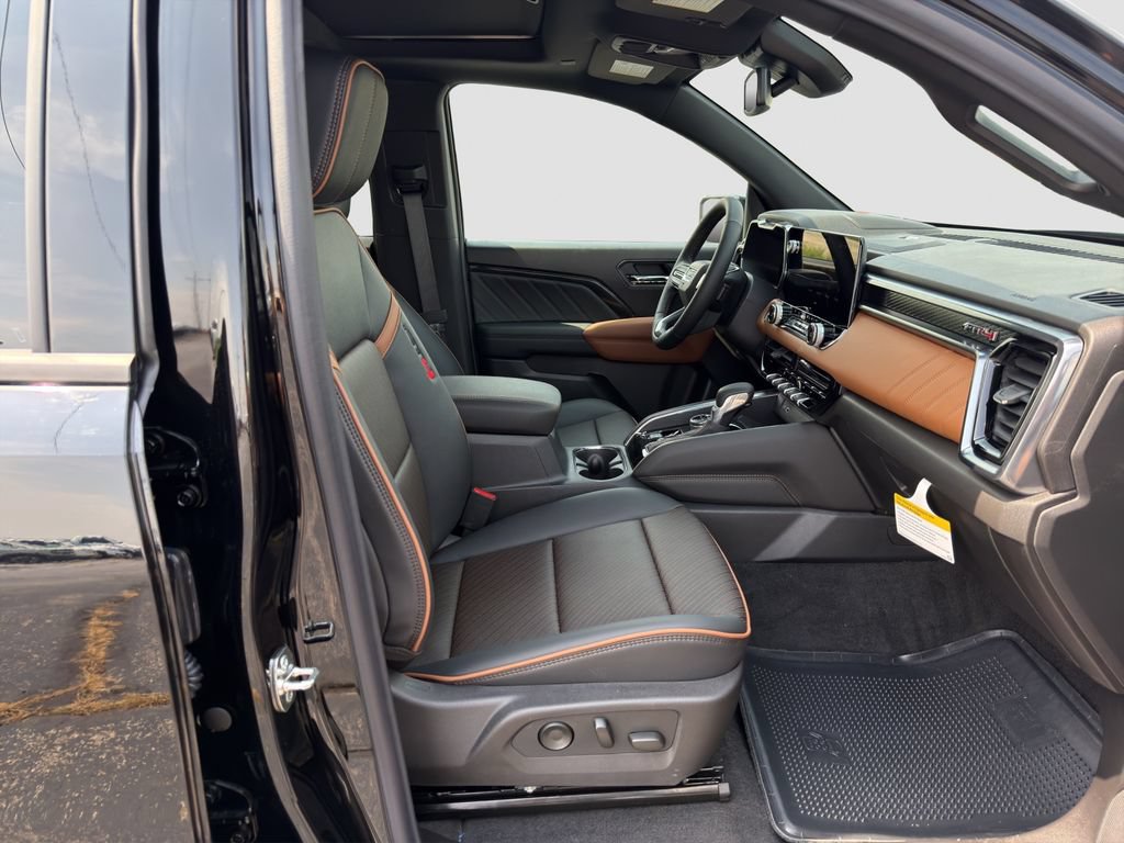 New 2026 GMC Canyon AT4 w/ Technology Plus Package AWD/4WD image 27