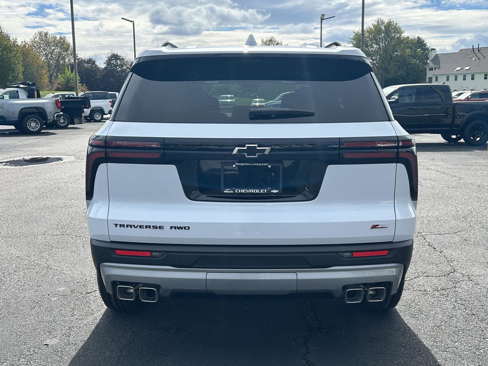 New 2026 Chevrolet Traverse Z71 w/ Enhanced Driving Package image 7