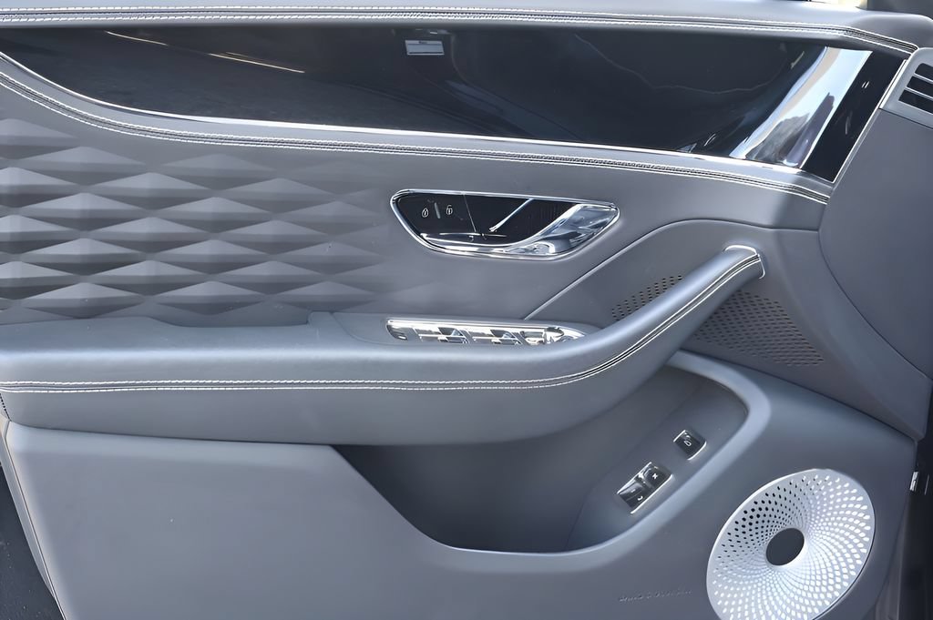 Used 2020 Bentley Flying Spur W12 AWD/4WD image 12