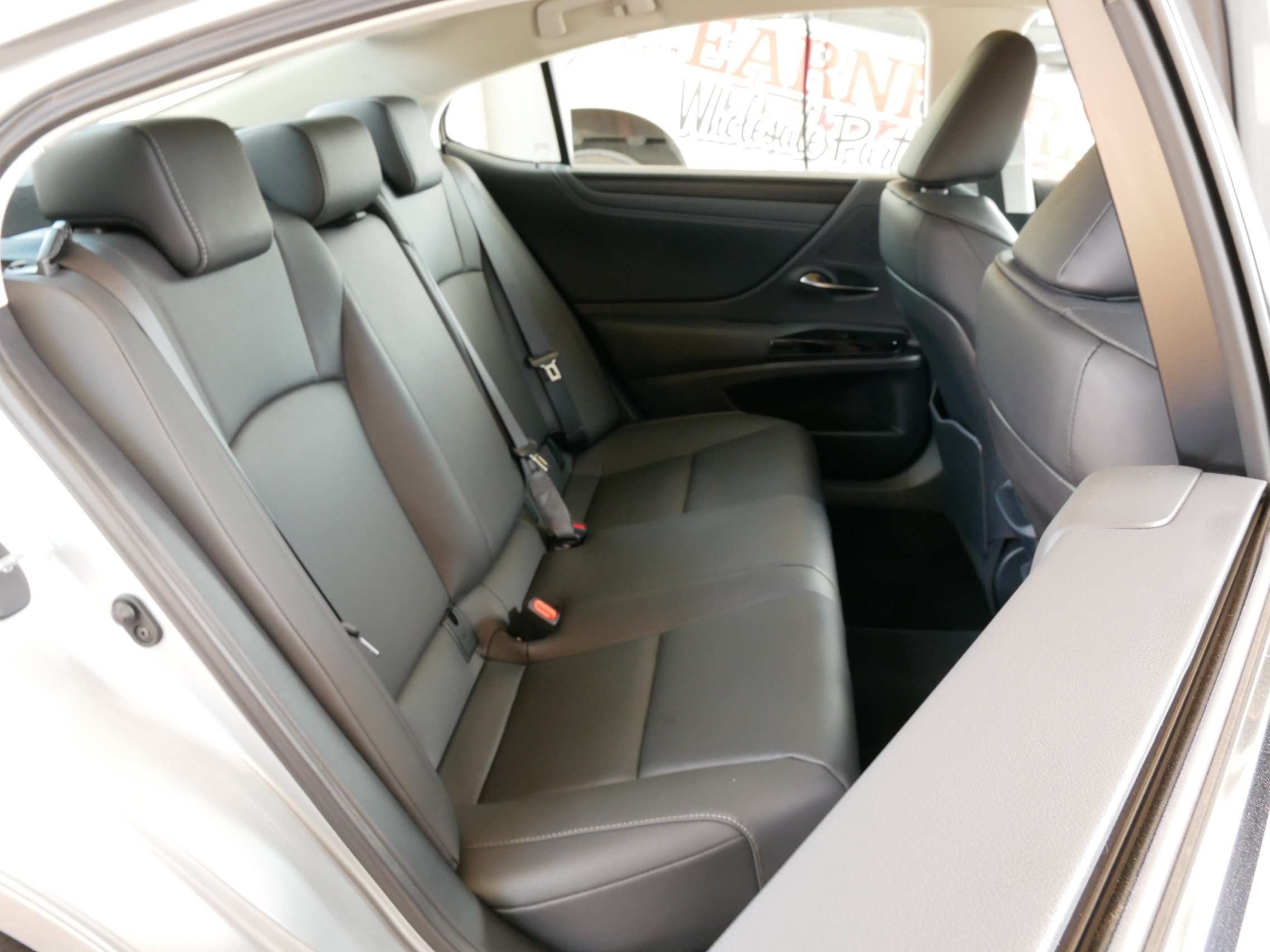 Certified 2025 Lexus ES 350 w/ Premium Package FWD image 14