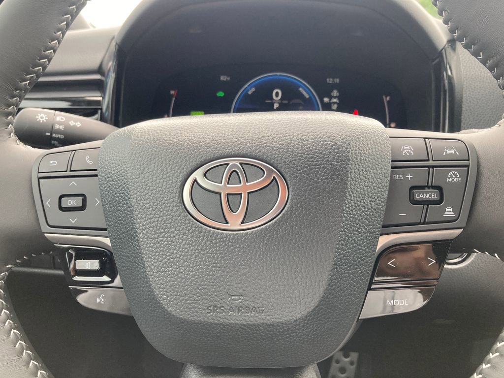 New 2026 Toyota Camry SE FWD image 18