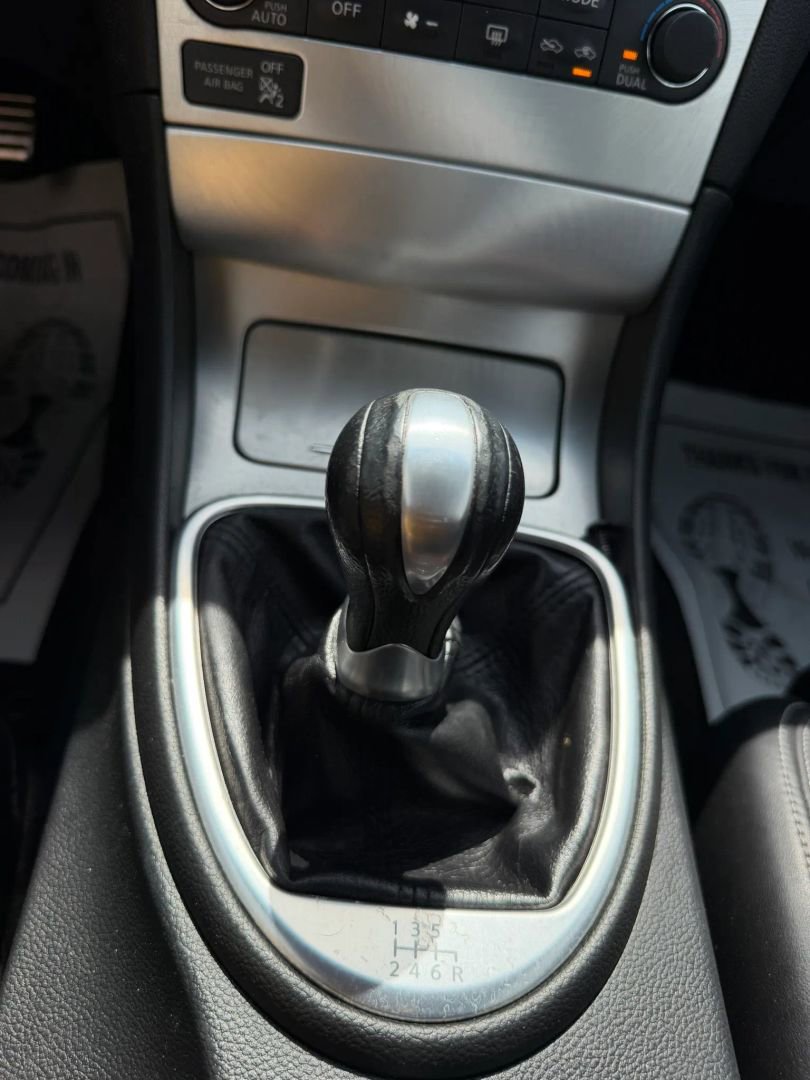 Used 2013 INFINITI G37 Sport image 25