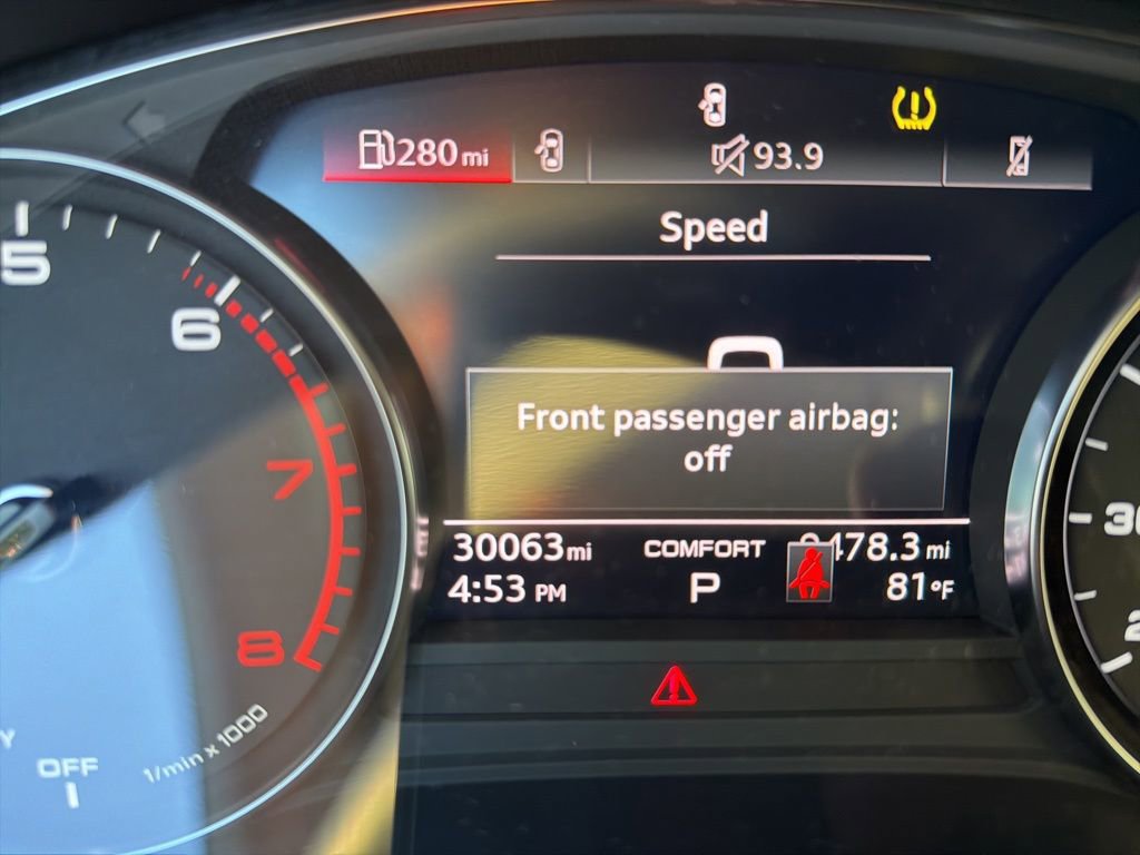 Used 2023 Audi Q5 2.0T Premium w/ Convenience Package image 13