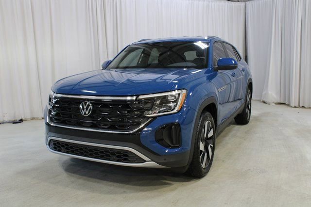 Used 2025 Volkswagen Atlas Cross Sport SE image 35