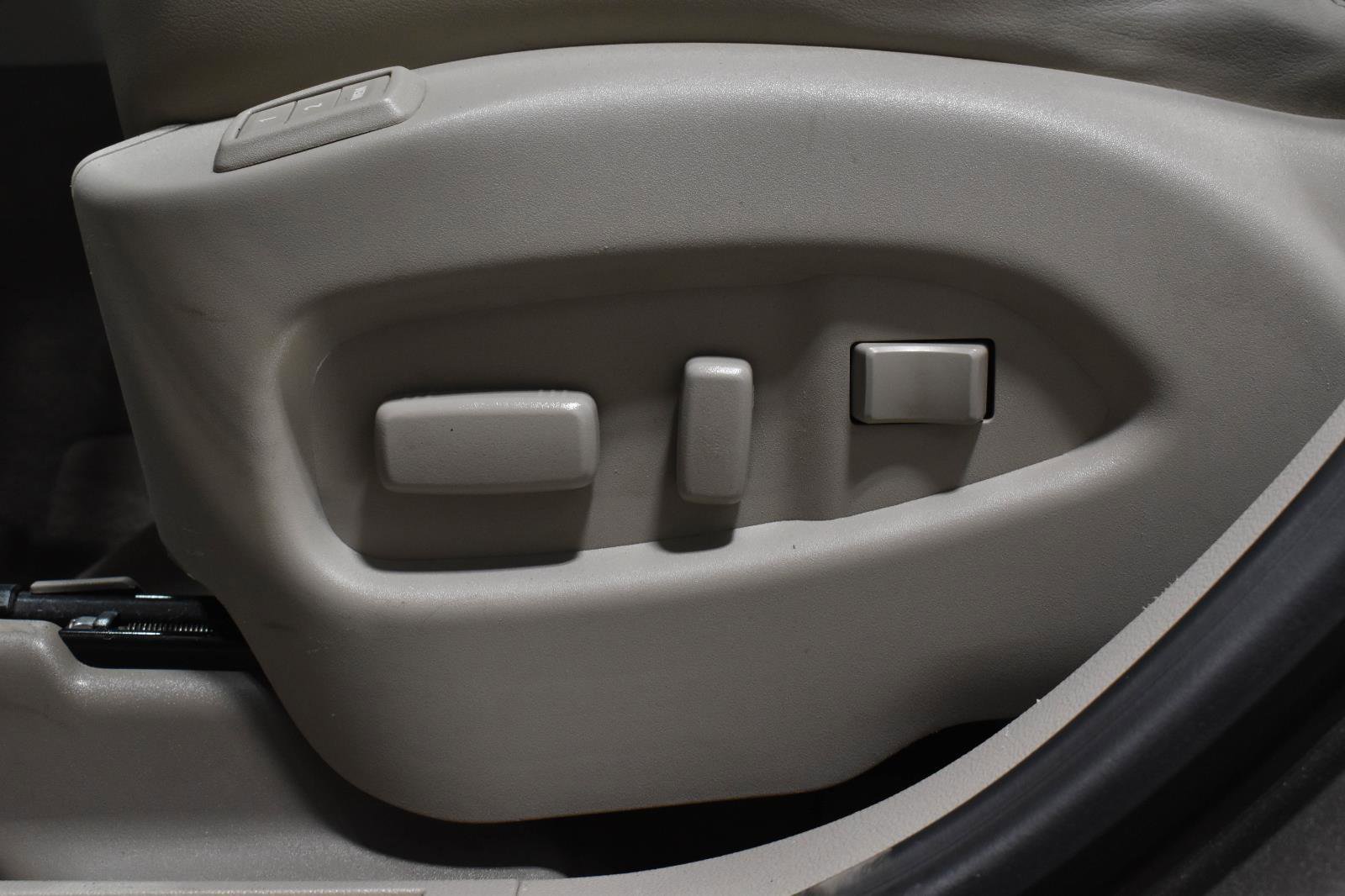 Used 2016 Cadillac SRX Luxury image 5