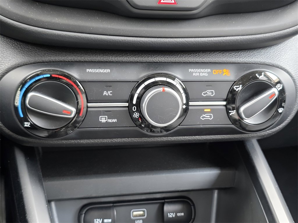 Used 2025 Kia Soul LX w/ LX Technology Package image 31