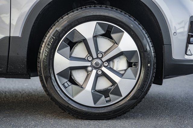 New 2026 Volvo XC40 B4 Plus w/ Protection Package Premier image 16