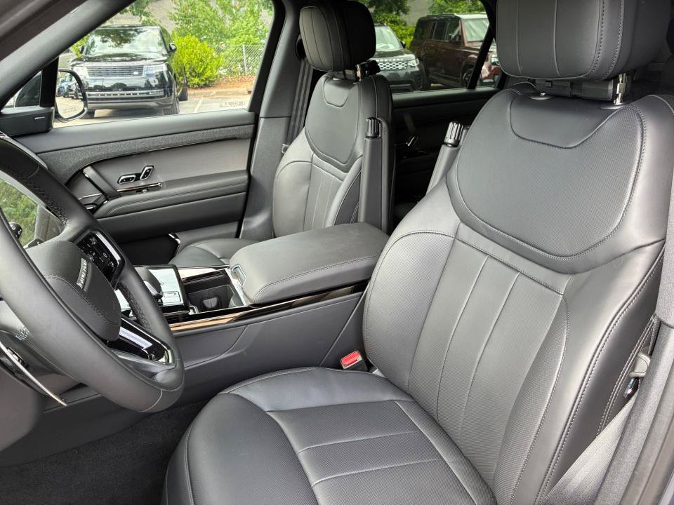 New 2026 Land Rover Range Rover Sport SE AWD/4WD image 30