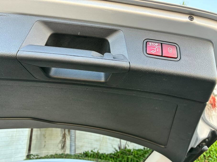 Used 2013 Mercedes-Benz GLK 350 2WD image 22