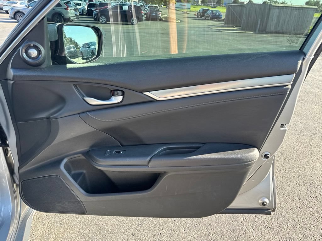 Used 2016 Honda Civic Touring image 40