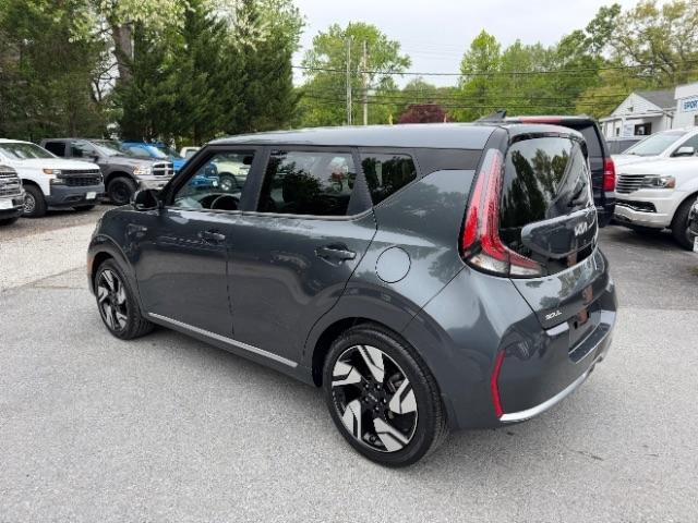 Used 2023 Kia Soul GT-Line FWD image 3