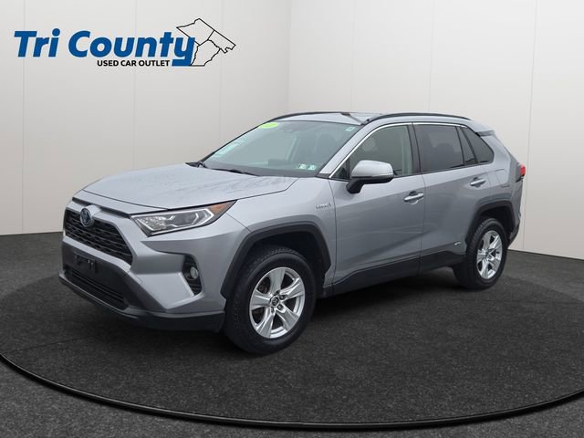 Certified 2020 Toyota RAV4 XLE w/ Convenience Package image 3