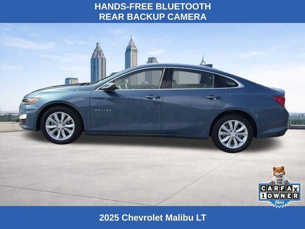 Used 2025 Chevrolet Malibu LT image 2