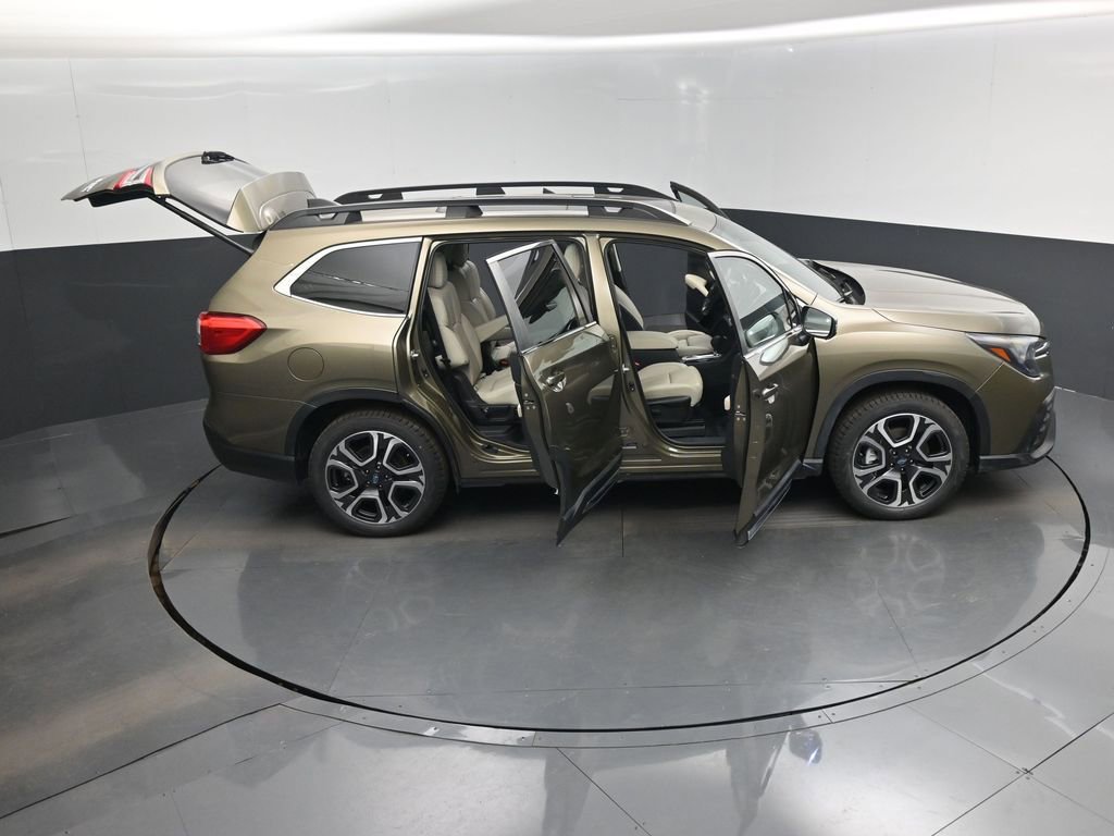 Used 2023 Subaru Ascent Limited w/ Technology Package image 18