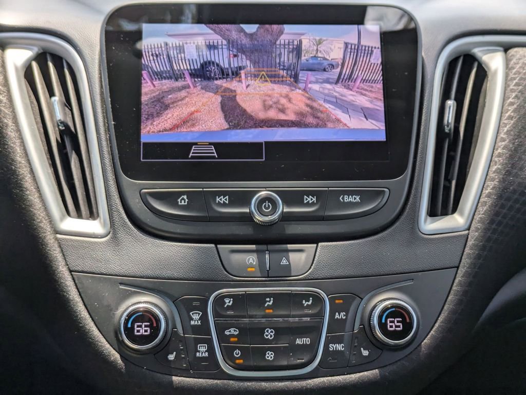 Used 2024 Chevrolet Malibu LT image 17