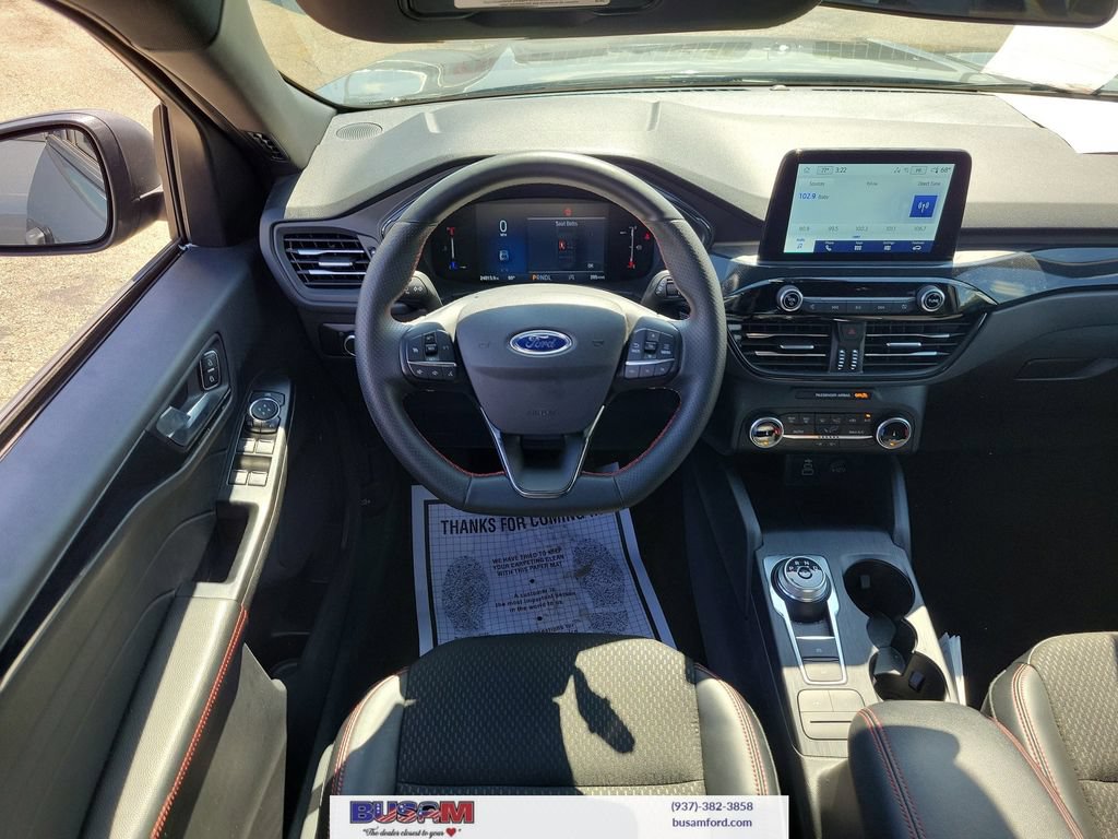 Certified 2025 Ford Escape ST-Line AWD/4WD image 10
