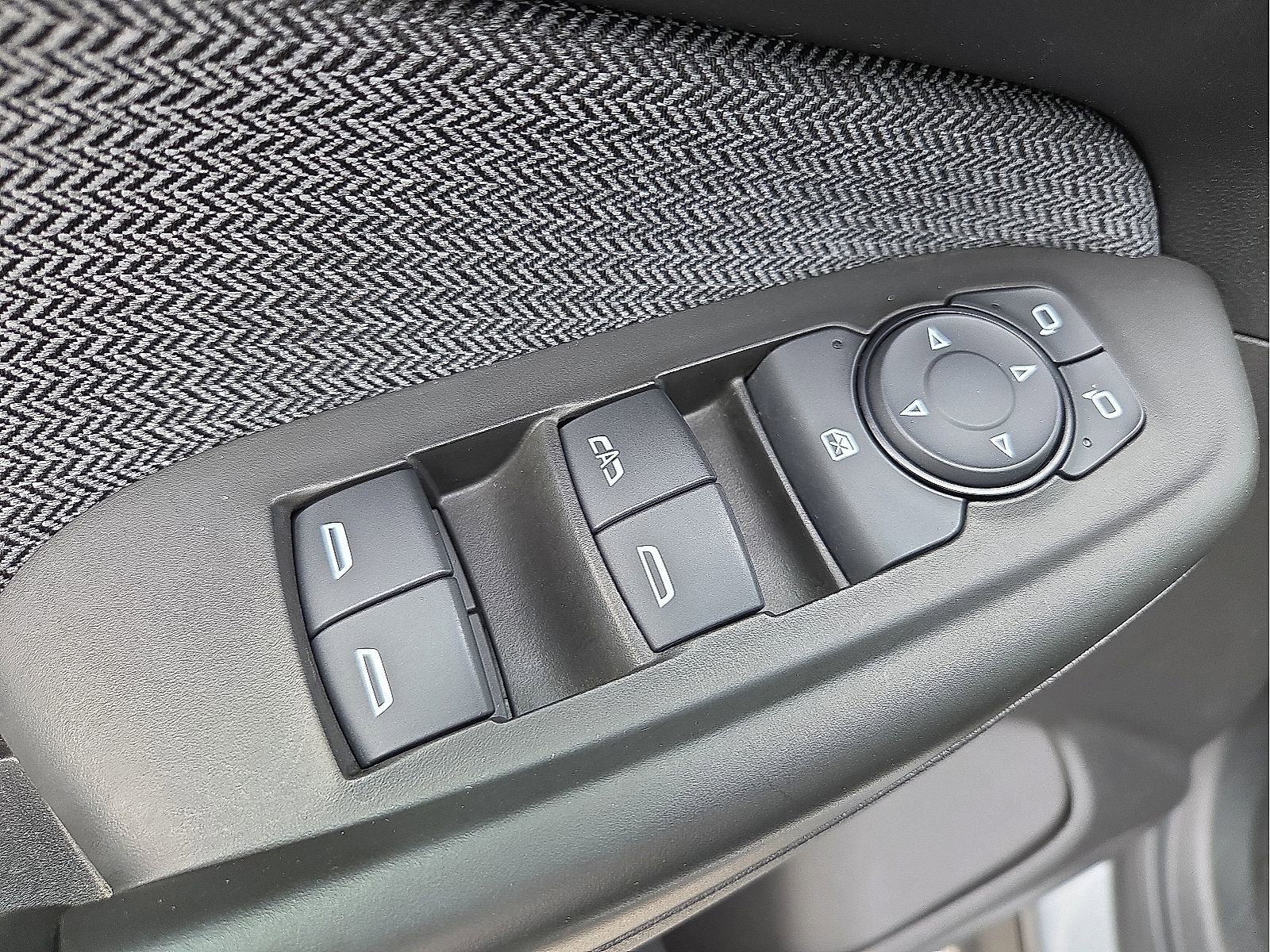 Used 2025 Chevrolet TrailBlazer LT AWD/4WD image 15