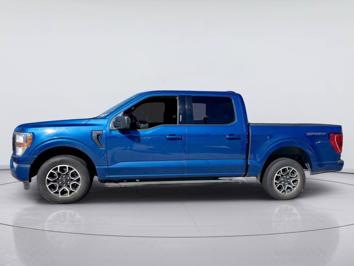 Used 2022 Ford F150 XLT w/ Equipment Group 301A Mid RWD image 7