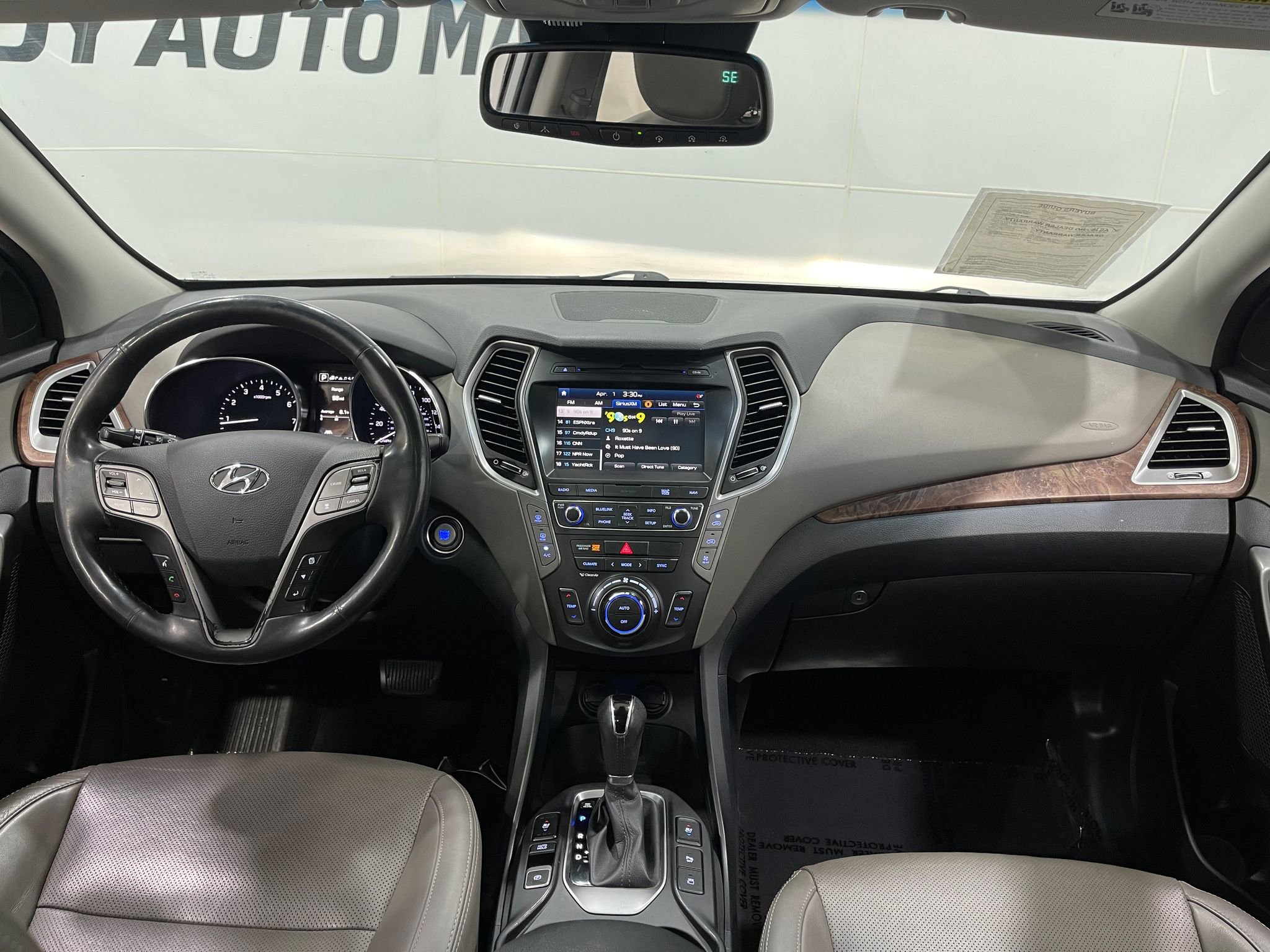 Used 2017 Hyundai Santa Fe FWD w/ SE Ultimate Tech Package 03 image 18