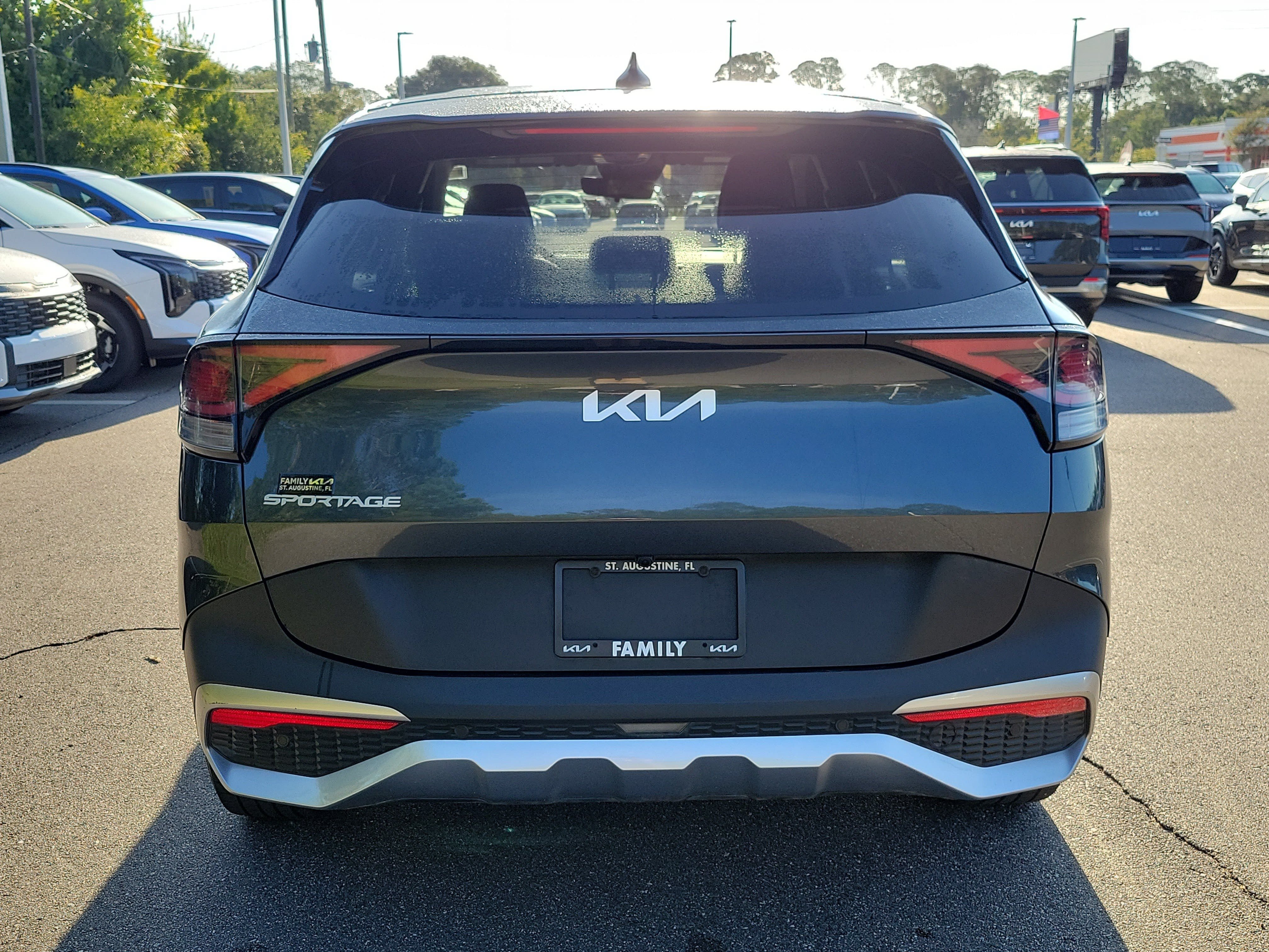 Certified 2023 Kia Sportage EX FWD image 5