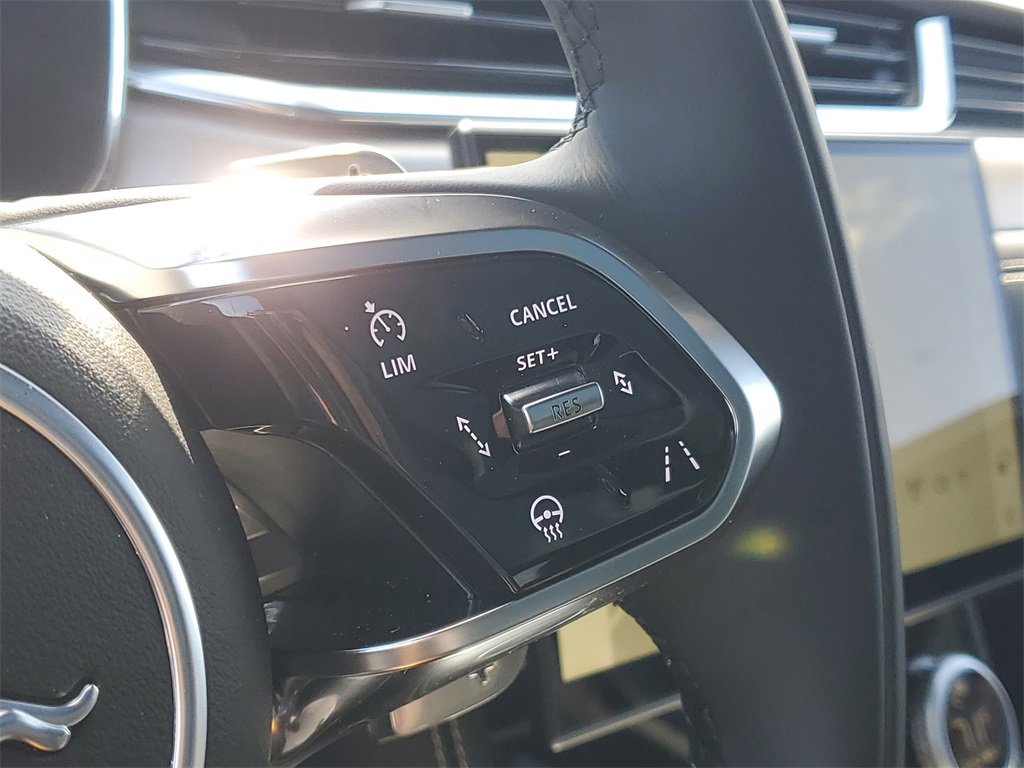 New 2026 Jaguar F-PACE R-Dynamic S image 16