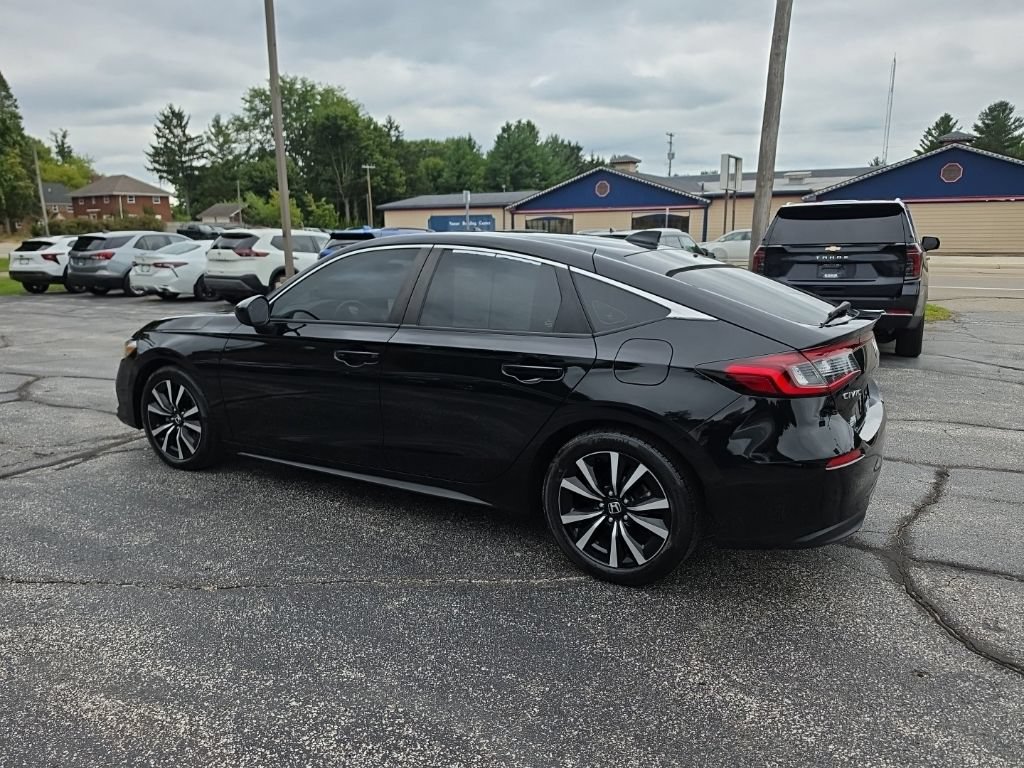Used 2024 Honda Civic EX-L image 4