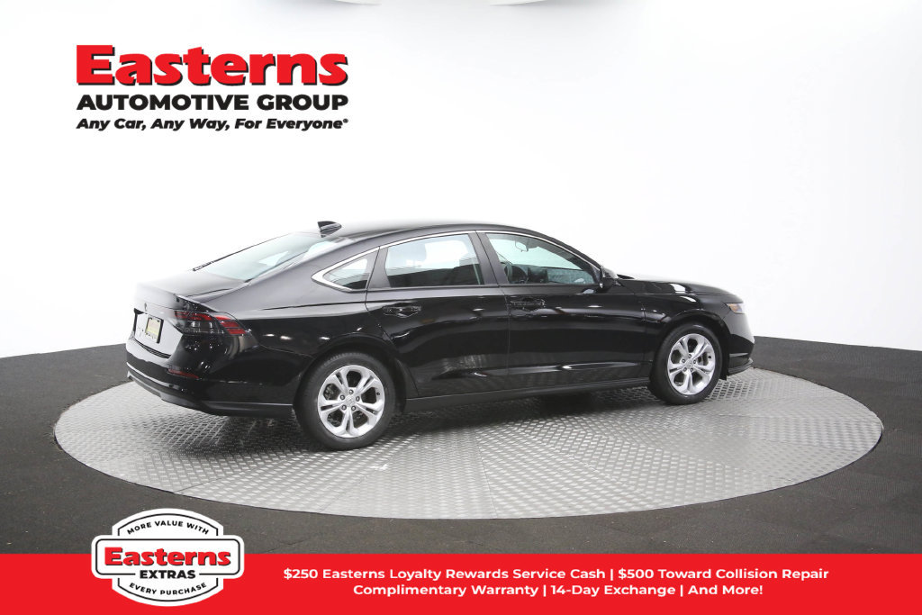 Used 2025 Honda Accord LX image 44