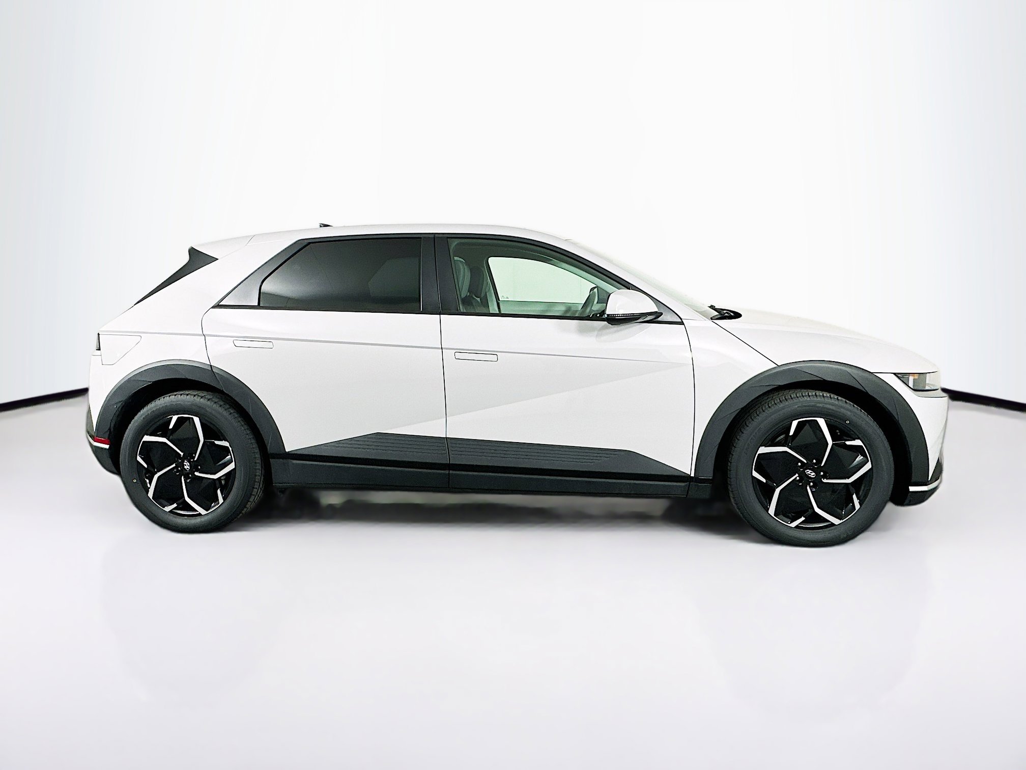 Used 2024 Hyundai Ioniq 5 SEL RWD image 10