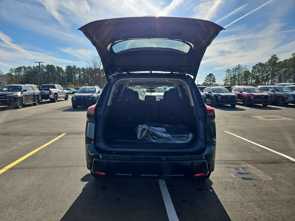 New 2026 Nissan Rogue SV AWD/4WD image 16