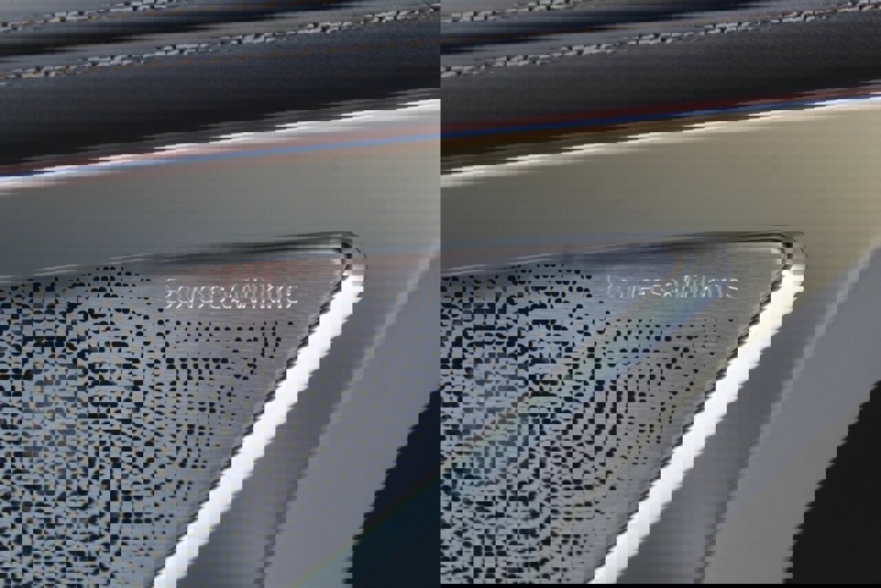 Used 2022 BMW 840i xDrive Convertible w/ Driving Assistance Package image 17