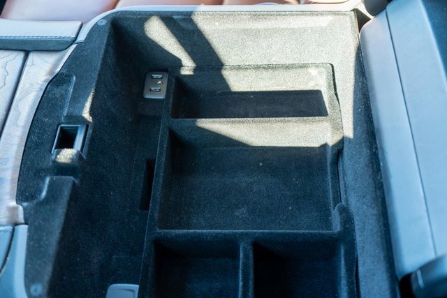 Used 2019 Cadillac Escalade Luxury image 40