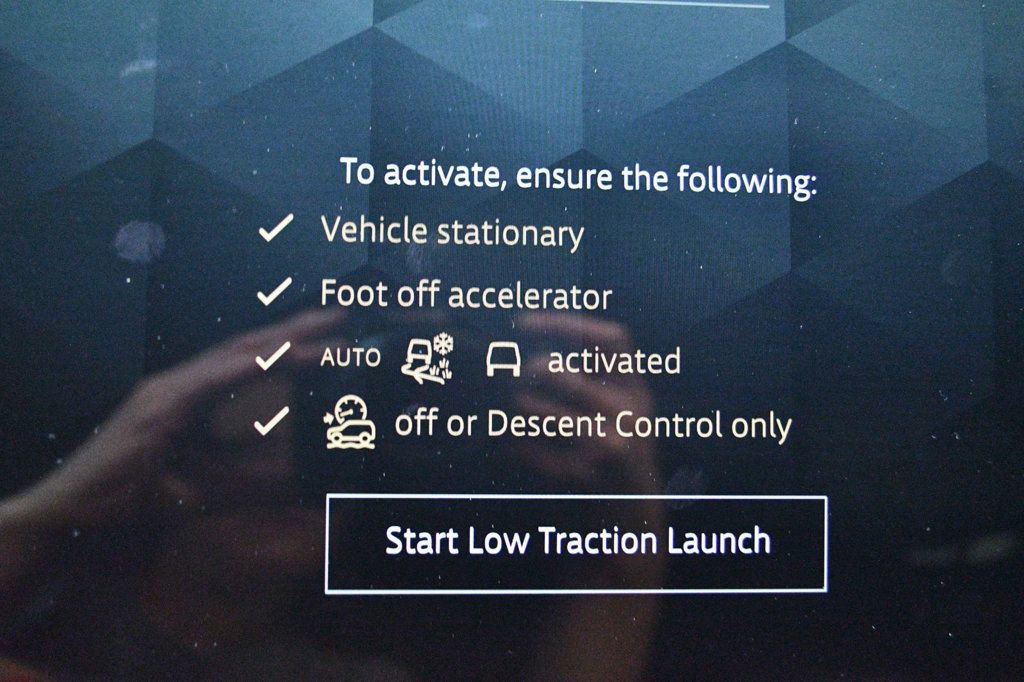 Used 2023 Land Rover Range Rover SE image 65