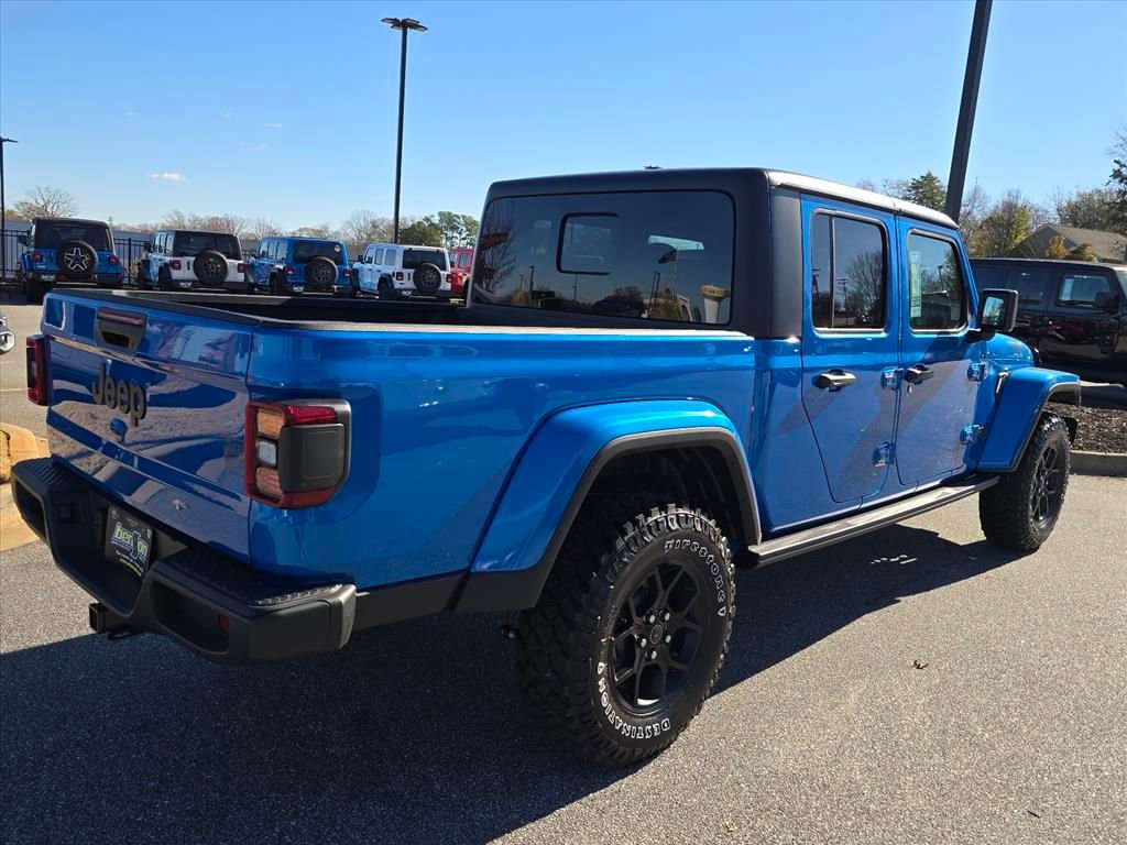 New 2026 Jeep Gladiator Sport AWD/4WD image 3