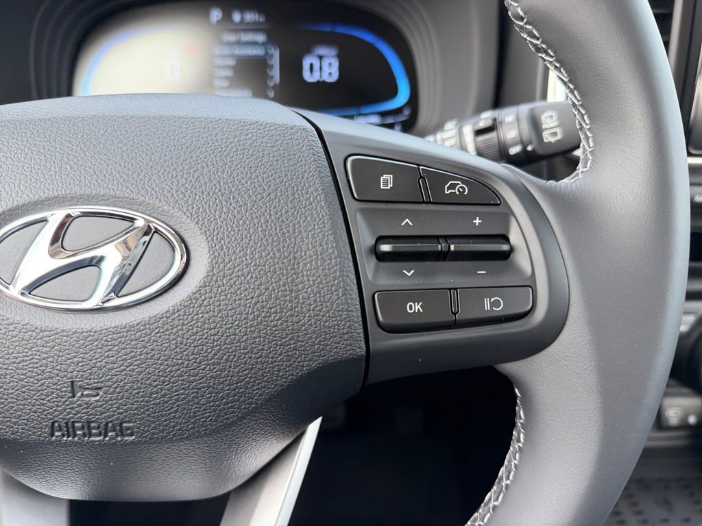 New 2026 Hyundai Venue SEL FWD image 21